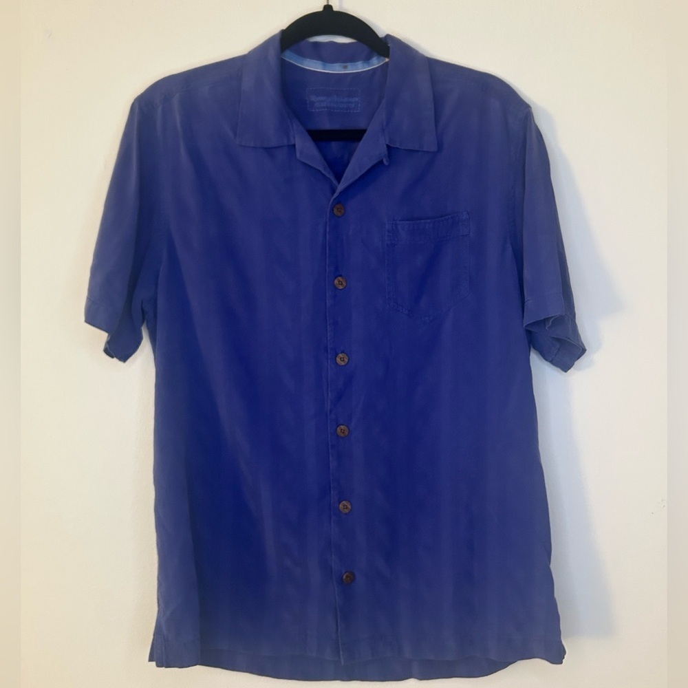 Tommy Bahama 100% SILK Blue Hawaiian Casual Button Down Short Sleeve Shirt